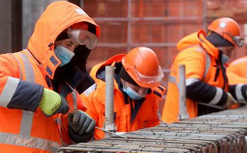 Трудовых мигрантов в России предложили заменить заключенными