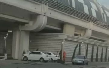 Озвучены подробности инцидента с сорванным покрытием крыши наземной станции метро