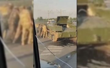 Боевая машина попала в ДТП в Самарканде