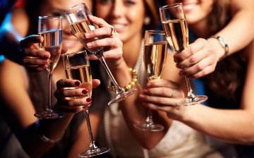 Эксперты рассказали, может ли умеренное употребление алкоголя действительно помочь вашему сердцу