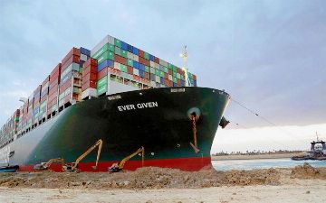 Доказана вина капитана Ever Given в блокировке Суэцкого канала