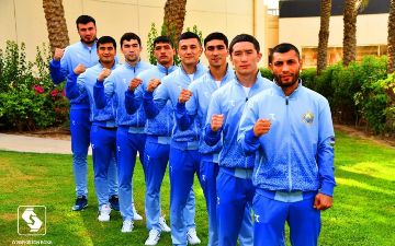 Мужская сборная Узбекистана по боксу в полном составе вышла в полуфинал ЧА