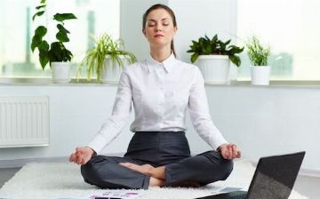 Как похудеть на работе, не вставая из-за стола