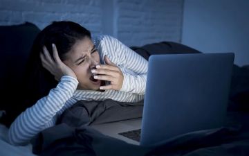 Ночная прокрастинация: почему мы никак не идем спать и как с этим бороться?