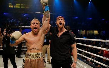 44-летний экс-чемпион UFC вызвал на бой братьев Джейка и Логана Пола за один вечер 