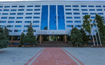 В Минобороны объяснились за покупку золотых ручек стоимостью в 30 миллионов сумов