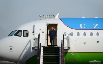 Шавкат Мирзиёев закончил визит в Таджикистан и вернулся в Ташкент
