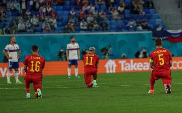 Как отреагировал УЕФА на свист болельщиков в адрес бельгийцев, вставших на колено? 