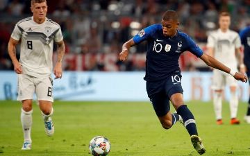 Объявлены составы на самый горячий матч дня: Франция - Германия