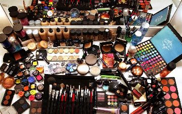 Ученые обнаружили в косметике токсичные вещества