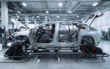 Прогрессивные ограничения: в Европе запрещают рекламировать машины с бензиновыми и дизельными моторами