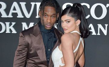 «Сейчас они по-настоящему счастливы»: новые подробности отношений Кайли Дженнер и Трэвиса Скотта