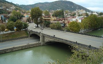 Узбекистанцы станут чаще летать в одну из стран Закавказья 