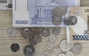 Бухгалтеры расхитили более 20 миллиардов сумов в двух узбекских вузах