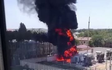 В Термезе загорелся трансформатор