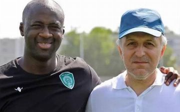 Бывший полузащитник «Манчестер Сити» стал тренером клуба из Чечни (видео) 