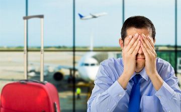 Психолог рассказала, как можно избавиться от страха полета