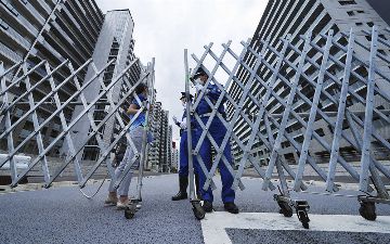 Число участников мероприятий во время режима ЧС в Токио ограничат до 5 тысяч