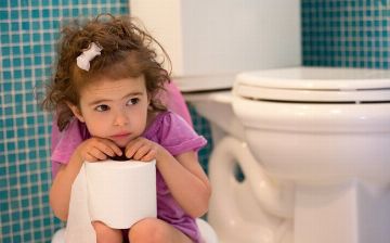 Узбекский педиатр рассказал, что делать, если ребенок на грудном вскармливании заболел кишечной инфекцией