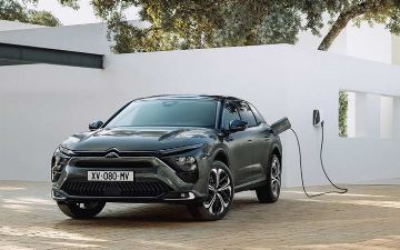 Рассказываем про автомобили, которые в будущем станут классикой