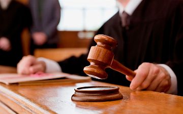 Житель Намангана распылил кислоту на лицо женщины