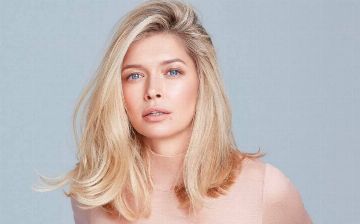 Вера Брежнева шокировала поклонников откровенным нарядом, скопированным у Шакиры