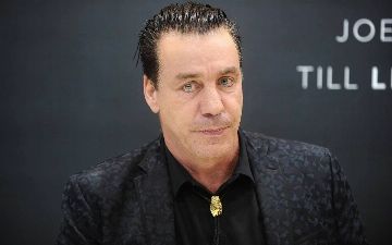 В Узбекистан прибыл вокалист группы Rammstein Тилль Линдеманн - фото