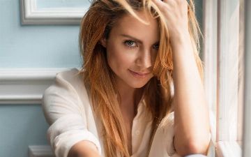 Находившаяся в медикаментозном сне певица МакSим пришла в себя