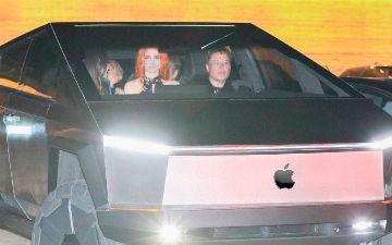 Tesla могла стать Apple: Илон Маск хотел продать свой концерн Тиму Куку