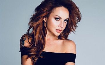 Певица МакSим начала самостоятельно дышать: что еще известно о состоянии знаменитости 