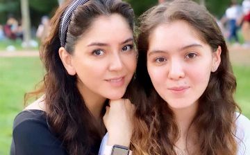 Рахшона Шодиева написала трогательный пост для своей матери артистки Рано Шодиевой