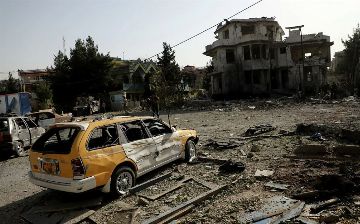 Талибы пригрозили продолжить атаки на афганских чиновников