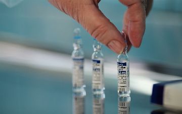 ВОЗ призвала ввести мораторий на ревакцинацию от коронавируса