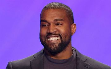 В шапке балаклаве: рэпер Канье Уэст ведет онлайн-презентацию своего нового альбома - фото