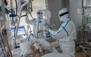 Врач рассказал об ошибке в лечении коронавируса, которая может грозить реанимацией