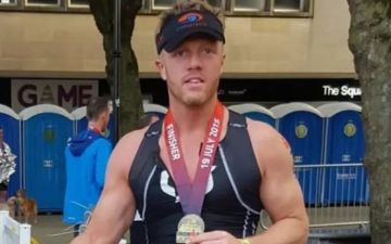 «Самый здоровый» для вакцинации мужчина умер от ковида