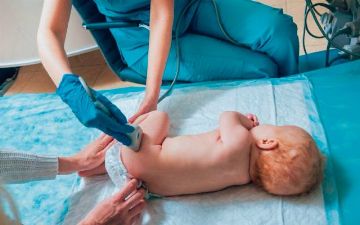 Дисплазия тазобедренного сустава у детей: как определить проблемы и как лечиться не стоит