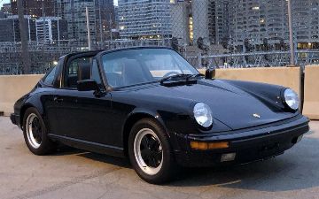 На торги выставлен спорткар Porsche 911 Carrera Тома Круза