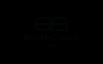 Люксовый бренд Balenciaga начал продавать рваный свитер за $1580: посмотрите на состояние вещи