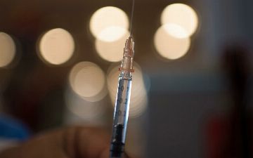 Ученые заявили, что можно создать вакцину от всех коронавирусов сразу