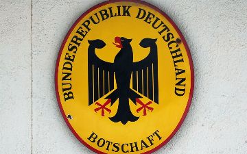 Посольство Германии в Узбекистане приостановило выдачу виз из-за ситуации в Афганистане
