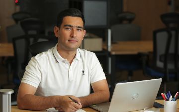 Глава управления Агентства по делам молодежи Абдулазиз Назиров объявил о новом проекте по профессиональному обучению юношей и девушек столицы