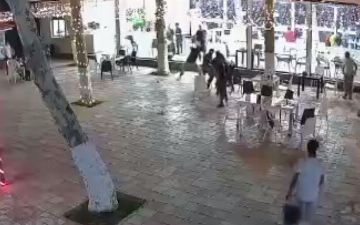 В самаркандском парке трое граждан избили двух незнакомцев 
