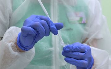 В августе коронавирусом заразились более 20 миллионов человек по всему миру