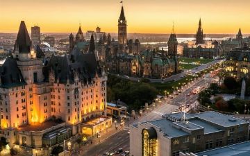 Канада открыла границу для вакцинированных иностранцев