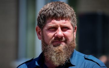 В Чечне объявили конкурс на лучший рисунок семьи Кадырова. Победителям заплатят по полмиллиона рублей