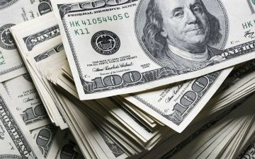 В Узбекистане понизился курс доллара