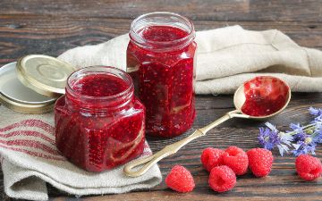 Как понять, что варенье испортилось и его нельзя употреблять в пищу?