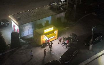 Будка с кофе и фудтрак с хот-догами не дают спать по ночам жителям массива Ц5