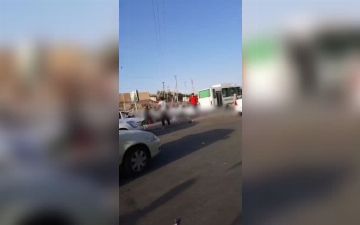 Водитель «ВАЗ-21011» сбил работника, выполнявшего строительно-ремонтные работы в Самарканде - видео